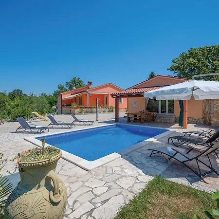 3 Bedroom Awesome In