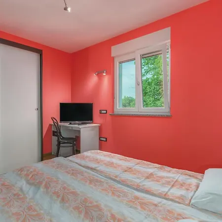 3 Bedroom Awesome In Labin (Istria)