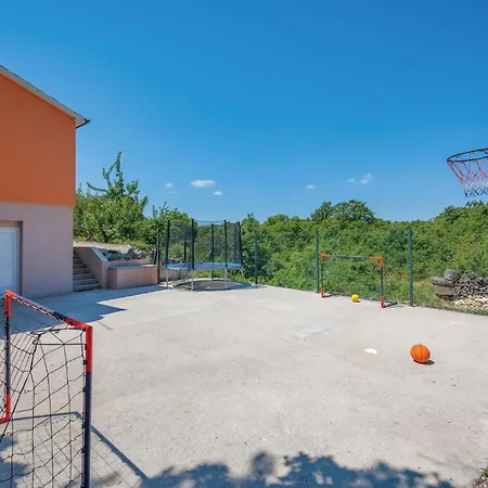 3 Bedroom Awesome In