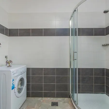 Holiday home 3 Bedroom Awesome In *